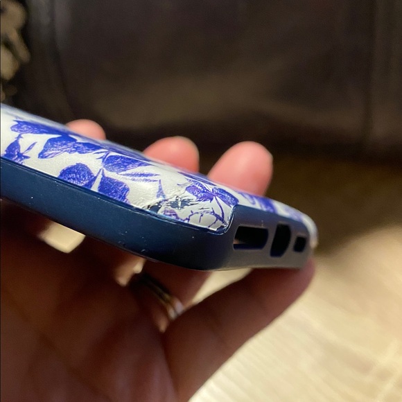 iPhone 11 Pro Max casely case EUC - Picture 5 of 8